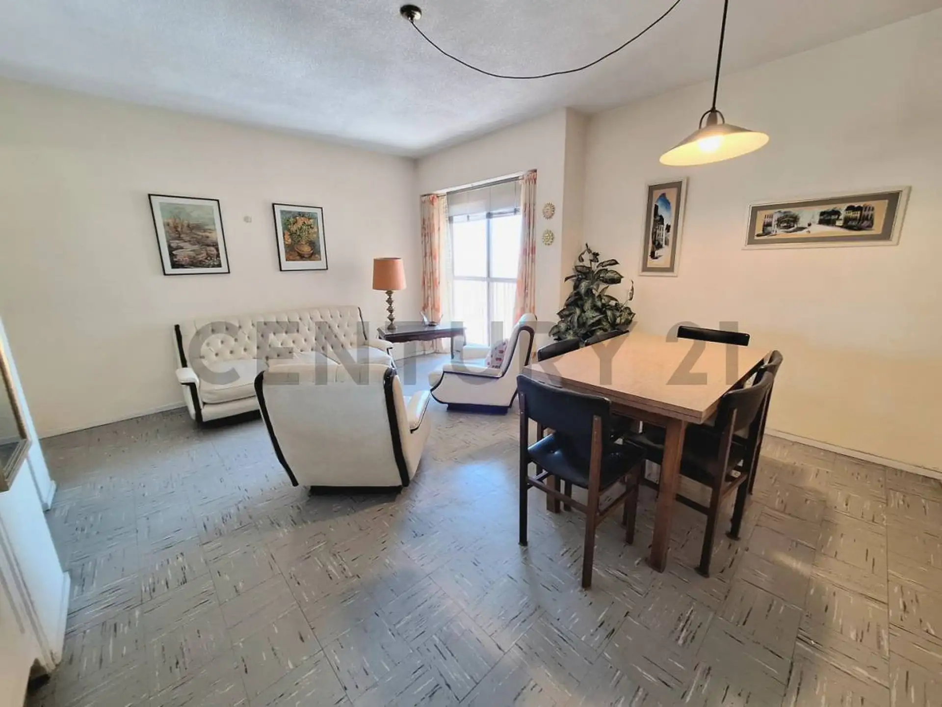 Venta de Departamento 4 AMBIENTES en zona Centro
