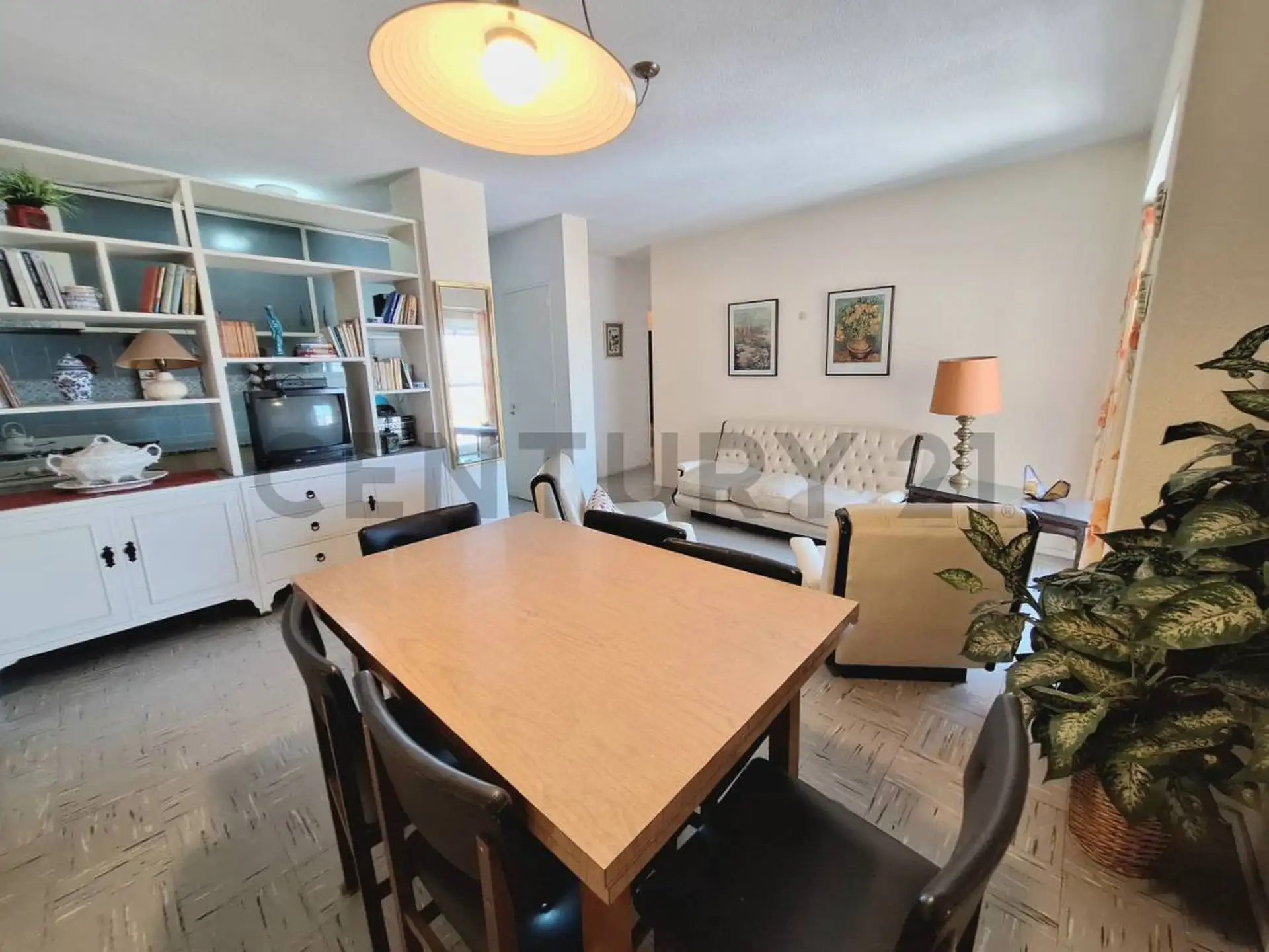 Venta de Departamento 4 AMBIENTES en zona Centro