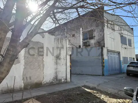 Industria 4900, Piso 0