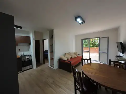 Departamento para 4 huespedes con patio privado en Pinamar