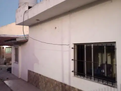 Depto Tipo Casa 2 ambientes con 1 baño