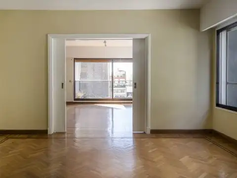 Departamento en Alquiler con 2 cocheras