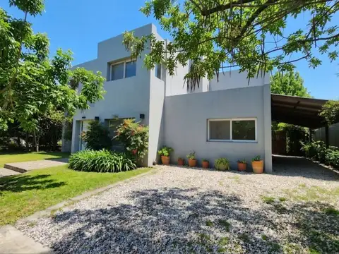 CASA EN VENTA EN VILLA OLIVOS 