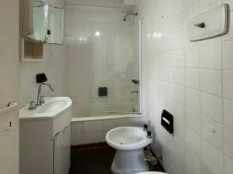 Departamento 2 ambientes - Piso 10 - ¡ Gran Ubicacion !