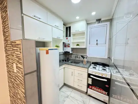 Tucuman 2200, Piso 1