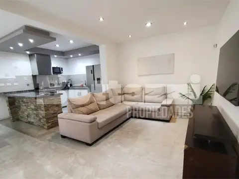 Depto Tipo Casa en Venta de 4 ambientes