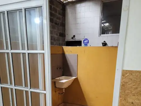 Departamento en Alquiler en Piñeyro, $ 350.000