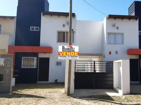 Venta duplex 3 amb a 300 mts del mar! Amoblado! Calle 83 e/ 3 y 4. al frente. Mar del tuyu