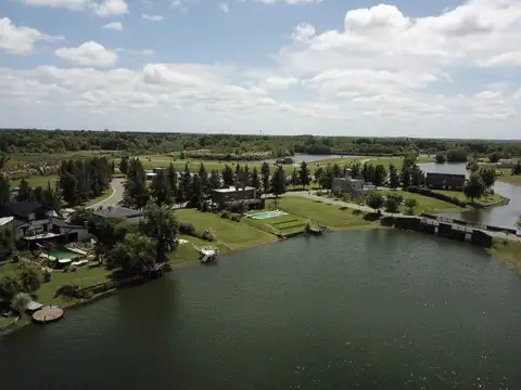 Terreno en Venta en El Cazal, USD 250.000