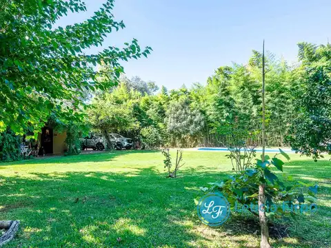 Casa en Venta con 2 cocheras