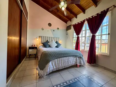 Depto Tipo Casa 4 ambientes con 2 baños