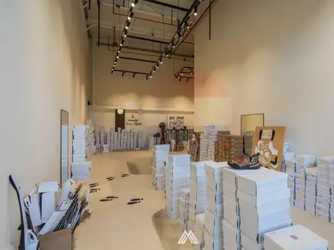 ALQUILER DE LOCAL COMERCIAL EN CAR ONE