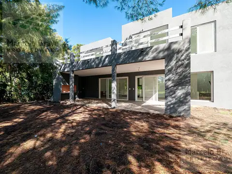 Venta Casa 4 Ambientes 720m2, Santa Clara, Manzanares.