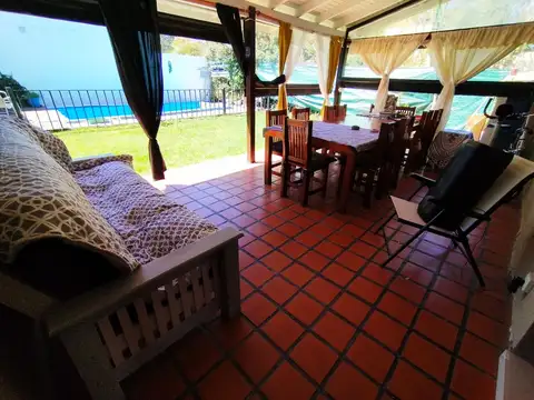 Casa en Venta con 2 cocheras