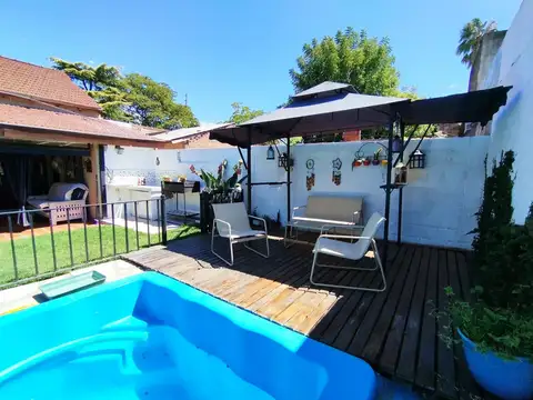 Venta Casa 3 Ambientes Piscina Quincho Cochera 3 Autos Benavidez Tigre Lote en esquina