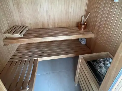 Casa en Venta 6 Ambientes en Ayres de Pilar - Amueblada
