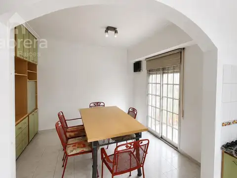 Casa 5 ambientes con 1 baño