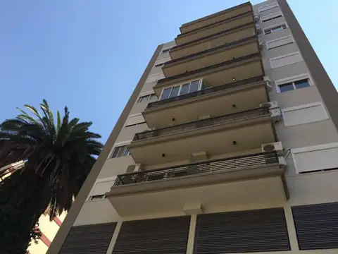 Pacheco y Cullen (Villa Urquiza) - 3 amb c/balcón y Cochera Fija - Luminoso -