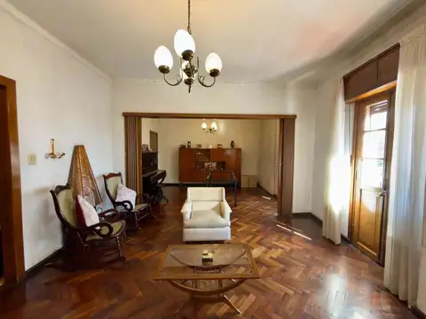 Departamento 5 ambientes con 2 baños