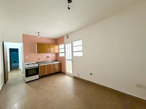 Bv. Oroño al 1100 - Dpto 2 dormitorios