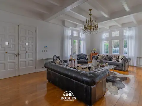 Casa en Venta de 5 dormitorios