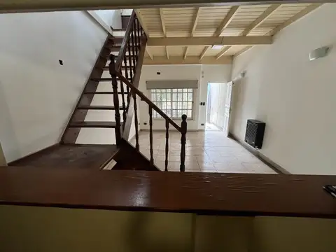 ALQUILER PH TRES AMBIENTES EN ITUZAINGO