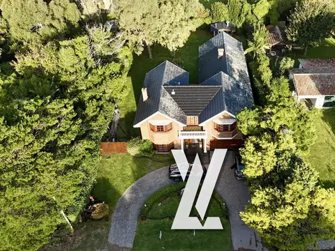 Av. Del Libertador 900