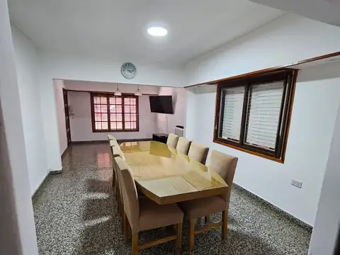 Casa en Alquiler al Oeste