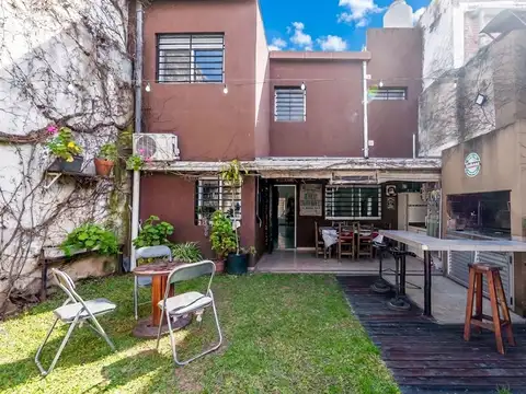 Casa en Venta con 1 cochera