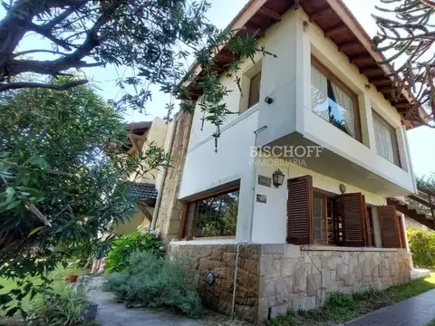 Casa en Venta en Villa Gesell, USD 290.000