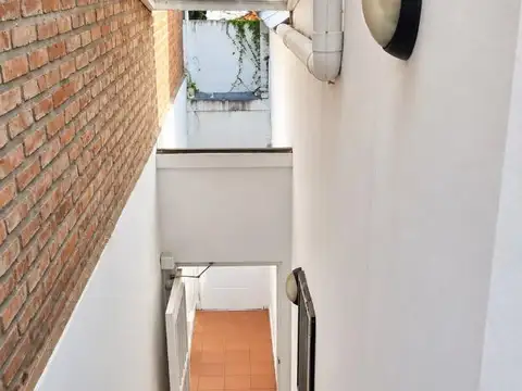 Depto Tipo Casa en Alquiler de 3 ambientes