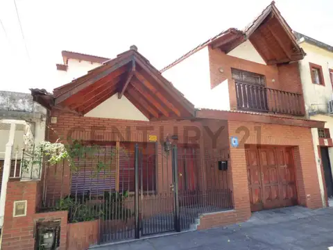 Casa en venta 4 Ambientes - Temperley