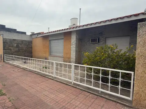 Casa en Barrio Villa Rosas