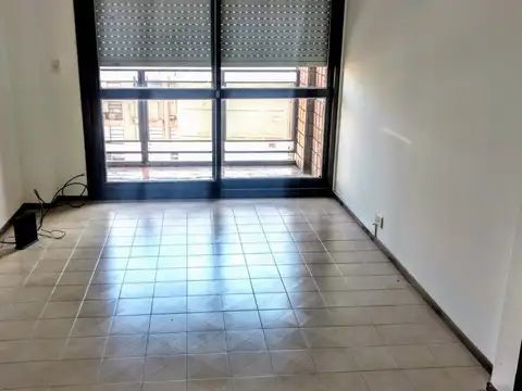 ALQUILER - SAN MARTIN 587 -  DEPARTAMENTO 1 DORMITORIO 60m2