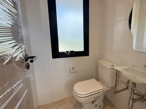 Casa en Alquiler en Luján, USD 1.400