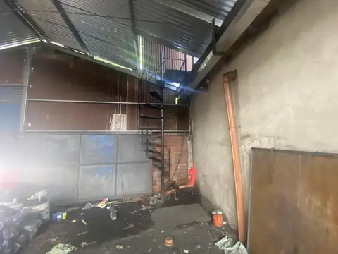 Galpon en Venta 15  mts Fondo