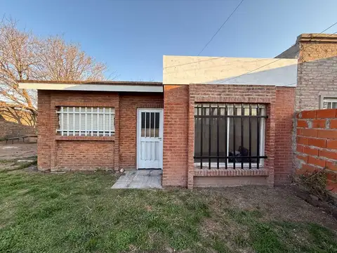 CASA EN VENTA EN PERGAMINO