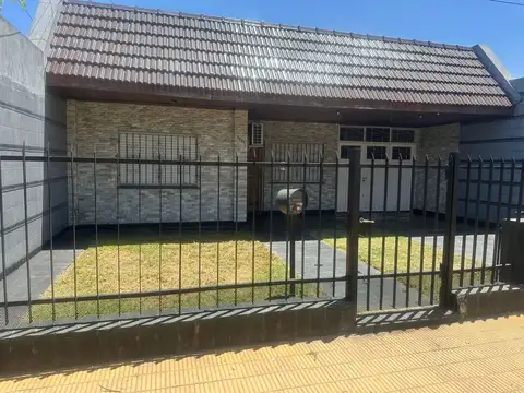 VENTA CASA 4 AMBIENTES CASEROS