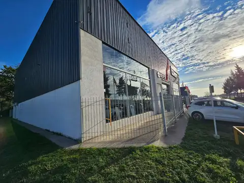 Local en Alquiler en Francisco Alvarez, USD 10.000