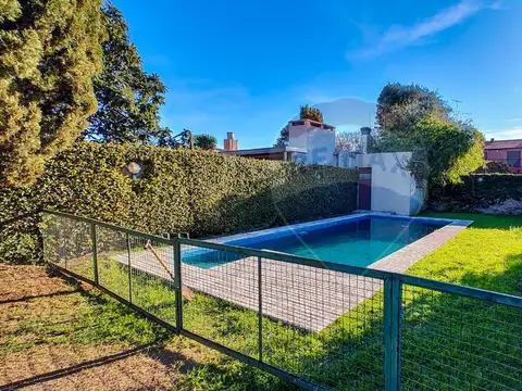 Casa en Venta con 1 cochera