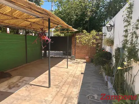 ALQUILER CASA con Jardín Quincho y Pileta. Don Torcuato