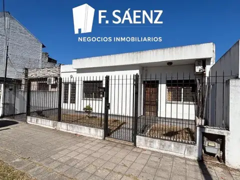 Casa en venta de 4 ambientes en lomas de zamora