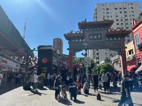 LOCAL EN PASAJE ECHEVERRIA.BARRIO CHINO.FONDO DE COMERCIO