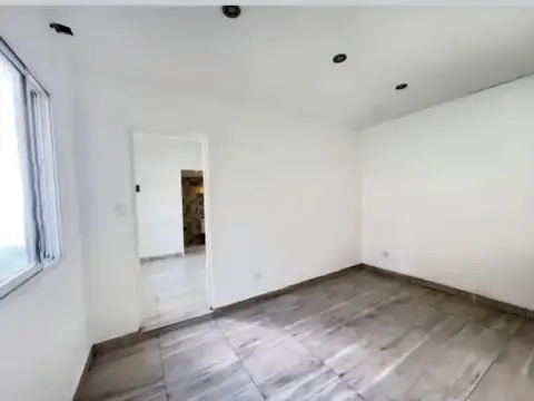Depto Tipo Casa en Venta en Lanús, USD 159.000