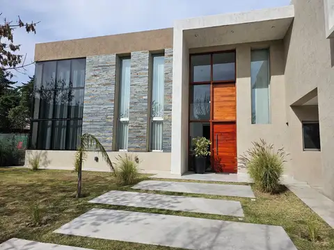 Casa en Venta en Barrancas, Countries y Barrios Cerrados en Cordoba Capital