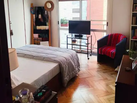 VENTA 4 AMB con Balcon , Cochera y Amplia Baulera