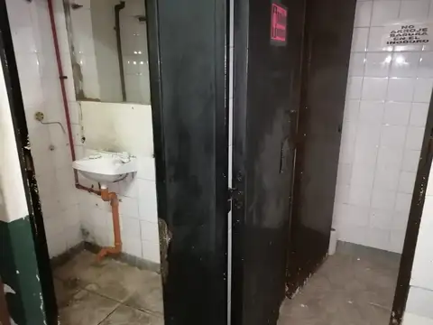 Local en Venta en San Nicolás, USD 220.000