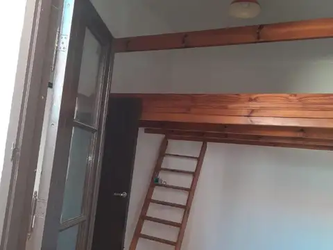 Depto Tipo Casa 2 ambientes con 1 baño