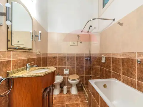 Casa en Alquiler 79 años