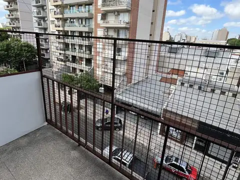 VENTA DOS AMBIENTES LUMINOSO VILLA PUEYRREDON